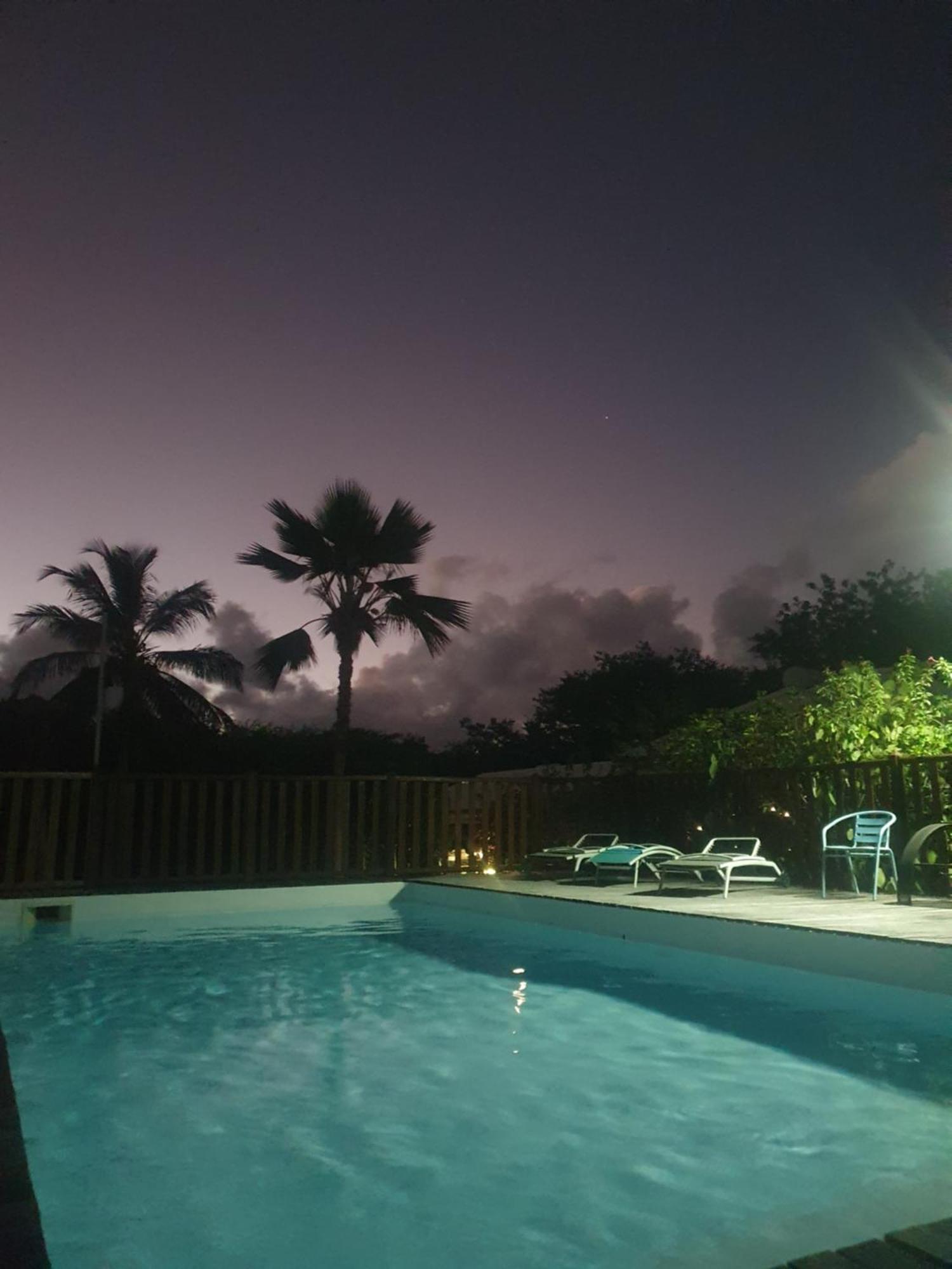 Cottage La Pointe Marine Deshaies Bagian luar foto